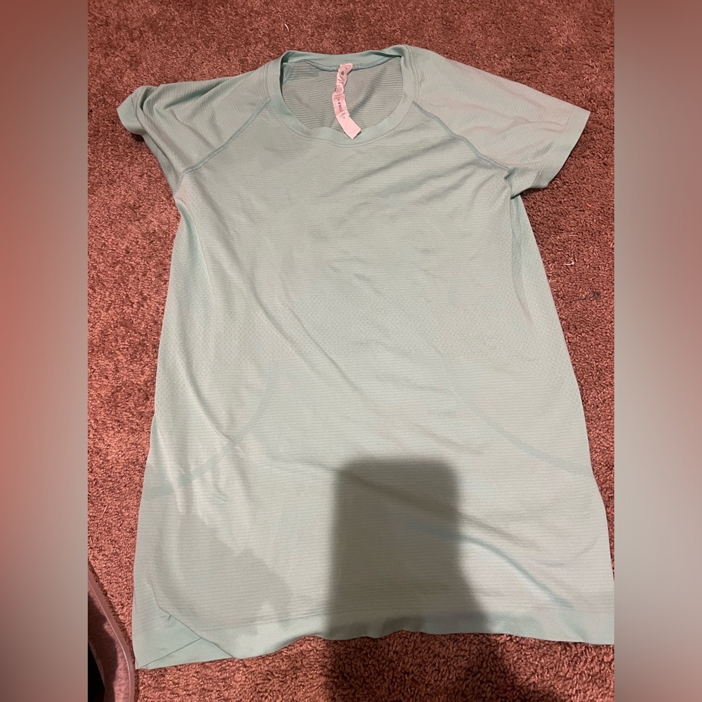 Lululemon top